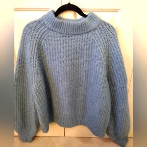 NWOT!🔷 UNIVERSAL THREAD ✨ Cozy Blue Ribbed Sweater - size XL